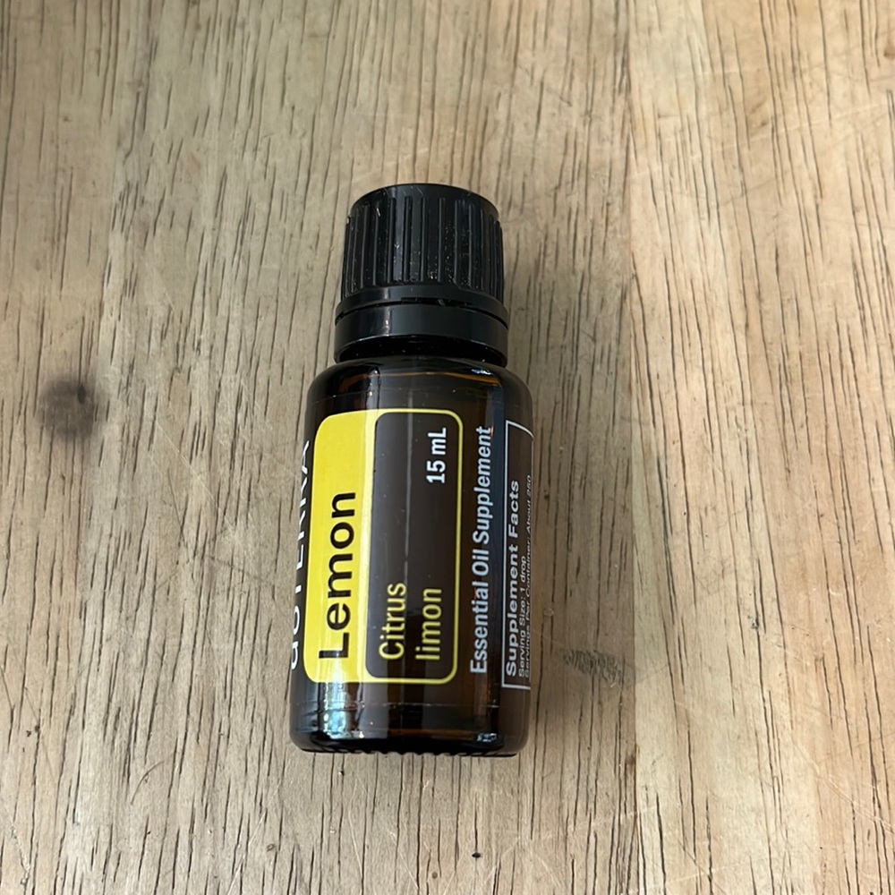 Dottera lemon essential oil